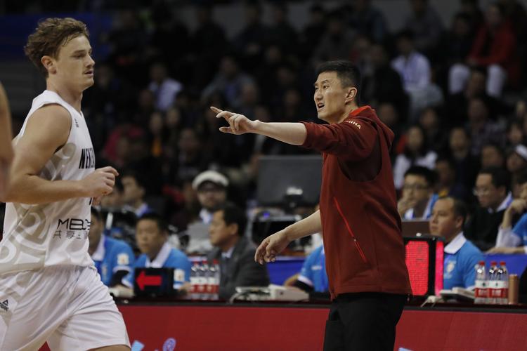 中国男篮世预赛中国VS新西兰