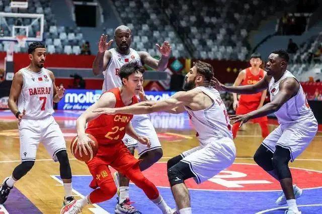 中国男篮vs巴林图文比赛